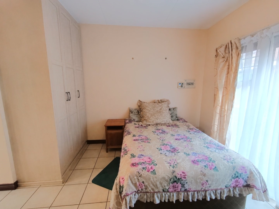 1 Bedroom Property for Sale in Vredenhof Sh Free State